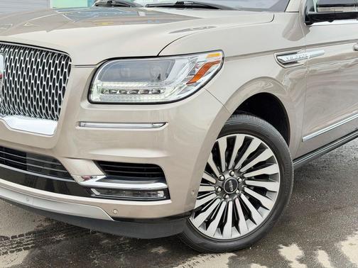 2019 Lincoln Navigator L Reserve
