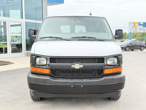 2017 Chevrolet Express 3500 LS