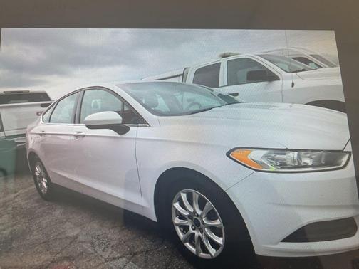Oxford White 2016 Ford Fusion S
