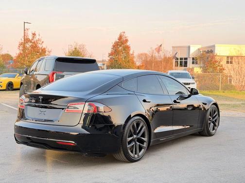 2021 Tesla Model S Long Range