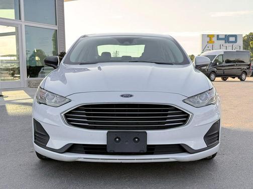 Oxford White 2019 Ford Fusion Hybrid SE