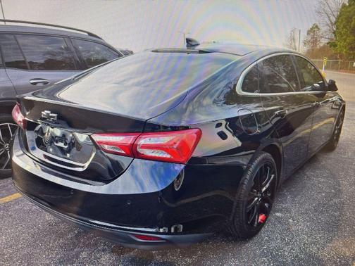 2020 Chevrolet Malibu FWD LT