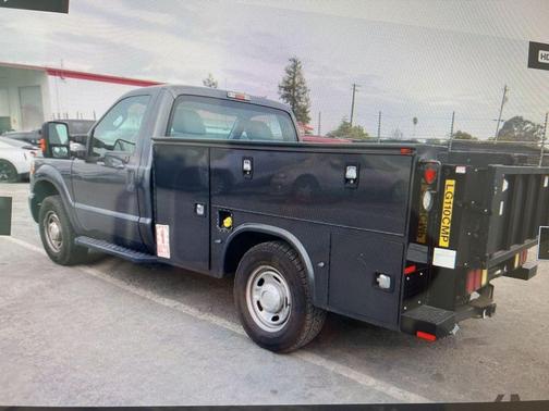 Magnetic 2016 Ford F-250 XL