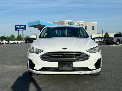 Oxford White 2019 Ford Fusion Hybrid SE