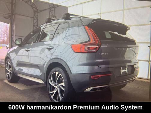 2019 Volvo XC40 T5 R-Design