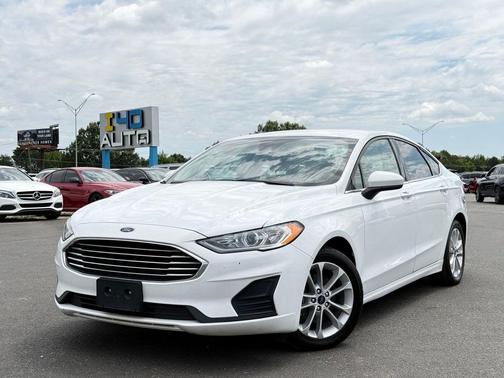 Oxford White 2020 Ford Fusion Hybrid SE