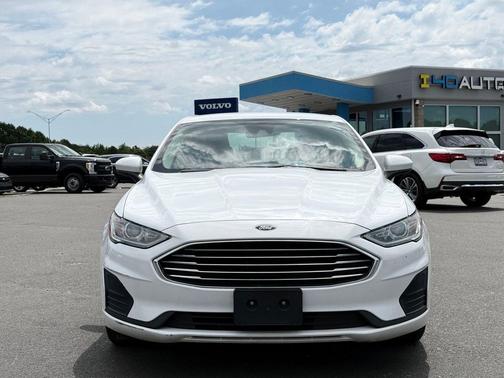 Oxford White 2020 Ford Fusion Hybrid SE