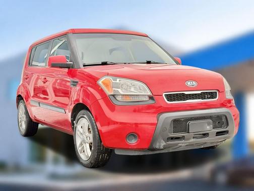 2011 Kia Soul +
