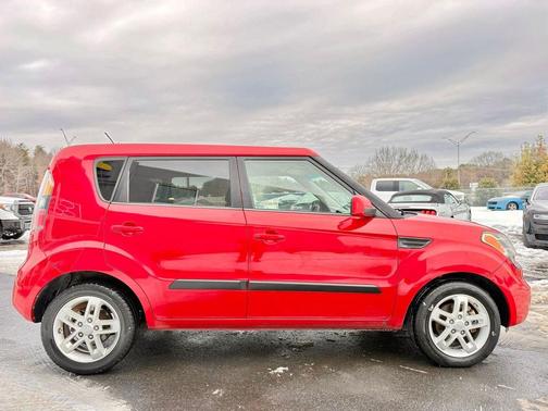 2011 Kia Soul +
