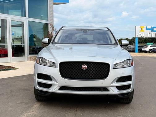 2017 Jaguar F-PACE 35t Prestige