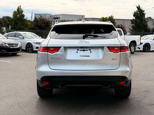 2017 Jaguar F-PACE 35t Prestige