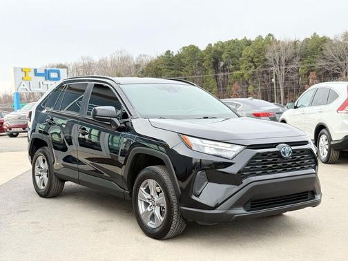 2023 Toyota RAV4 Hybrid LE