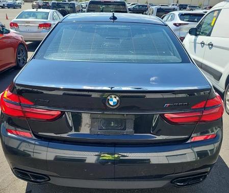 Black Sapphire Metallic 2018 BMW M760 xDrive
