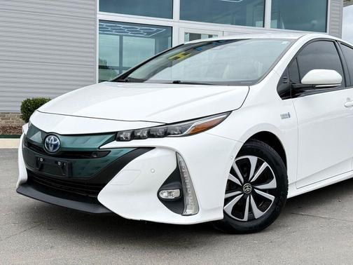 Super White 2017 Toyota Prius Prime Advanced