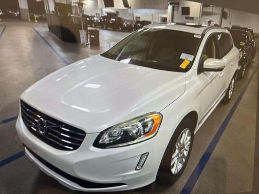 2016 Volvo XC60 T5 Drive-E Premier