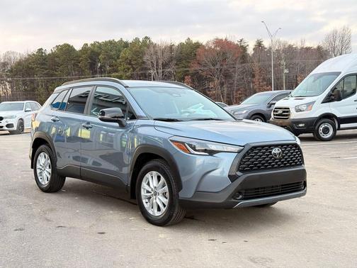 2025 Toyota Corolla Cross LE