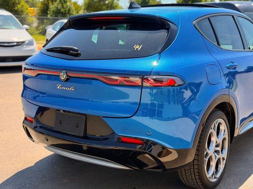 Misano Blue Metallic 2024 Alfa Romeo Tonale Ti EAWD