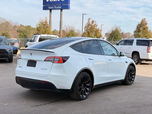 2021 Tesla Model Y Long Range Dual Motor All-Wheel Drive