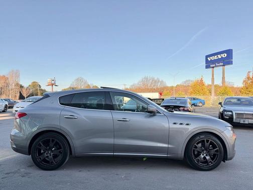 2019 Maserati Levante Base