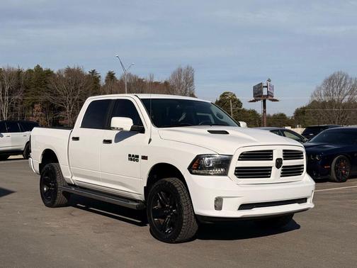 2016 RAM 1500 Sport