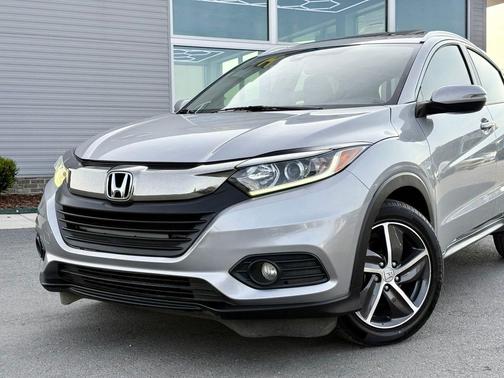 Lunar Silver Metallic 2021 Honda HR-V EX-L