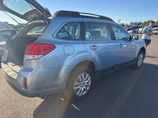 2013 Subaru Outback 2.5i