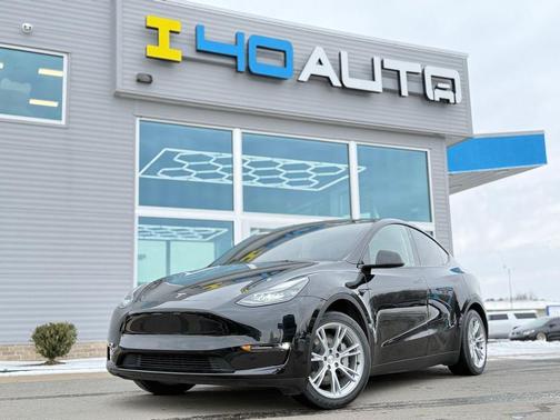 2024 Tesla Model Y Long Range Dual Motor All-Wheel Drive