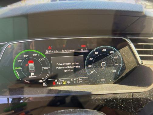 2019 Audi e-tron Premium Plus