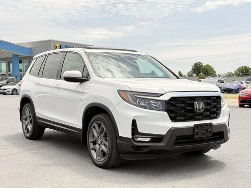 Platinum White Pearl 2023 Honda Passport AWD EX-L