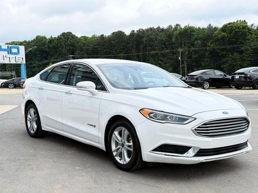 Oxford White 2018 Ford Fusion Hybrid SE