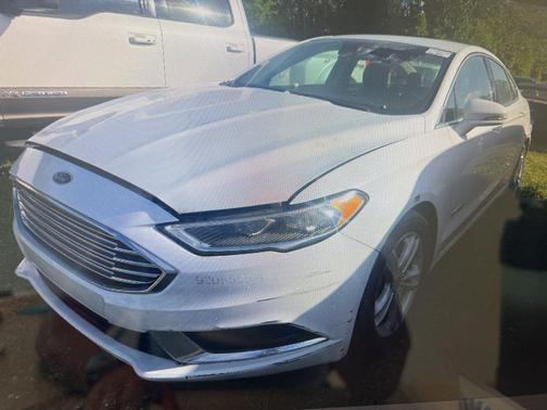 Oxford White 2018 Ford Fusion Hybrid SE