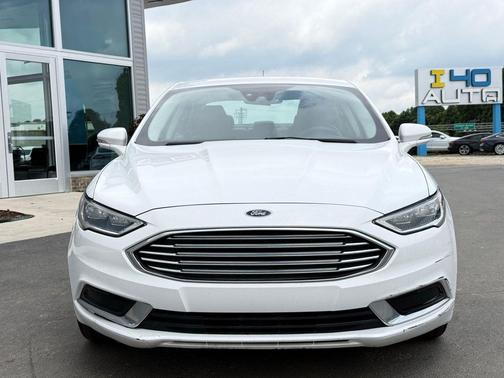 Oxford White 2018 Ford Fusion Hybrid SE