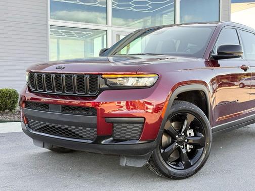 Velvet Red Pearlcoat 2023 Jeep Grand Cherokee L Altitude