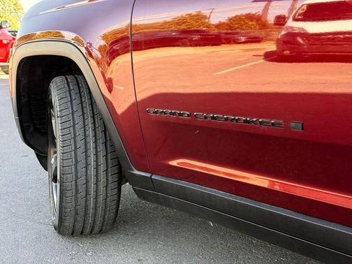 Velvet Red Pearlcoat 2023 Jeep Grand Cherokee L Altitude
