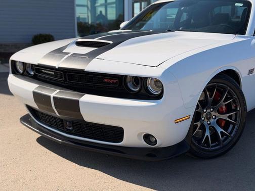 2015 Dodge Challenger SRT 392