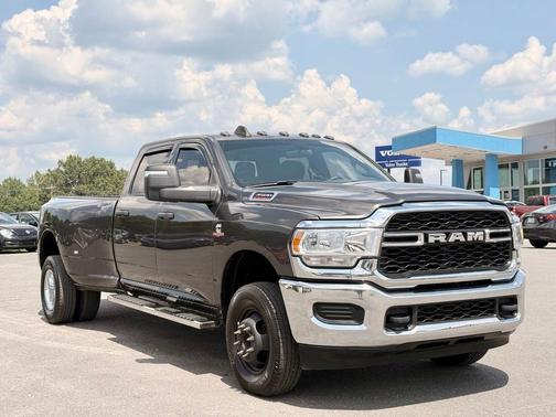 Granite Crystal Metallic Clearcoat 2024 RAM 3500 Tradesman Crew Cab 4x4 8' Box