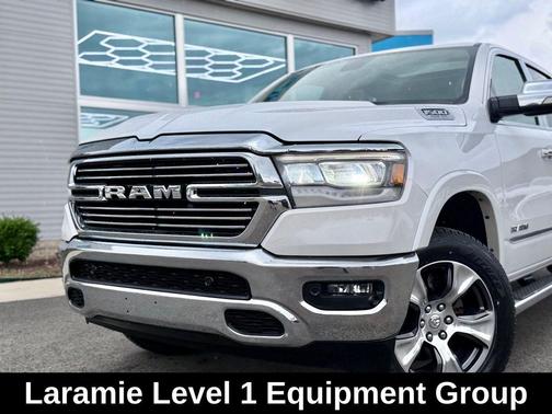 Ivory White Tri-Coat Pearlcoat 2019 RAM 1500 Laramie