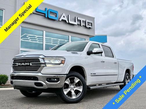 Ivory White Tri-Coat Pearlcoat 2019 RAM 1500 Laramie