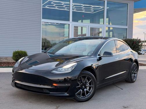 Solid Black 2020 Tesla Model 3 Standard Range