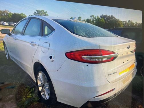 Oxford White 2019 Ford Fusion Hybrid SE