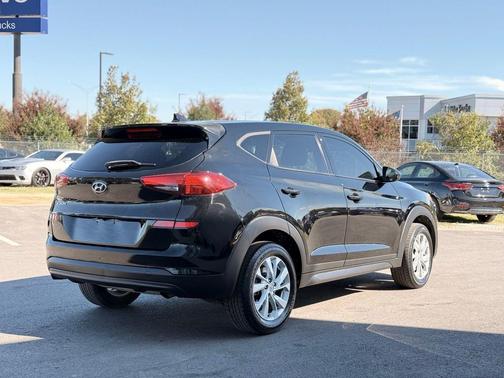 2020 Hyundai TUCSON SE