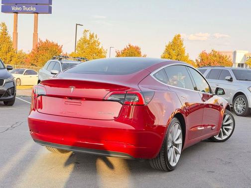 Red Multi-Coat 2018 Tesla Model 3 Long Range