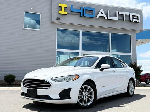 Oxford White 2019 Ford Fusion Hybrid SE