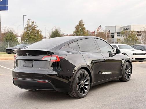 2022 Tesla Model Y Performance Dual Motor All-Wheel Drive