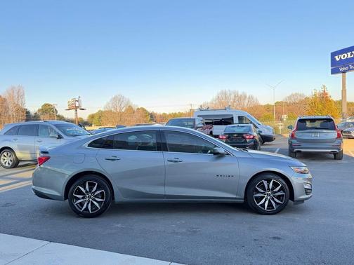 2024 Chevrolet Malibu FWD RS