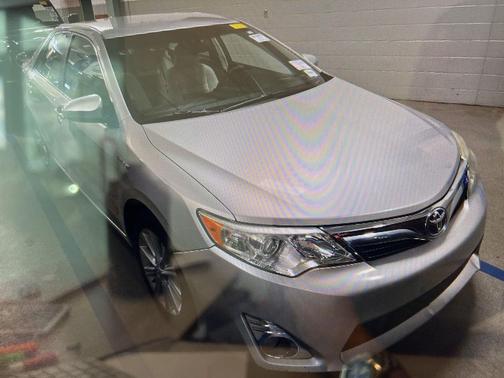 2013 Toyota Camry Hybrid XLE