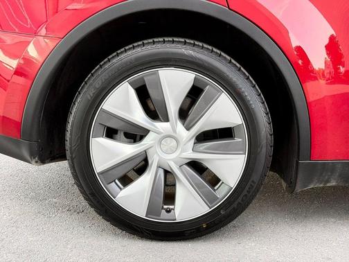 Red Multi-Coat 2023 Tesla Model Y Long Range Dual Motor All-Wheel Drive