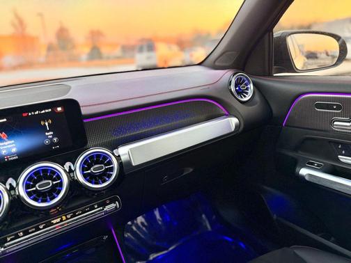 2023 Mercedes-Benz EQB 300 4MATIC