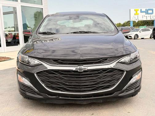 Mosaic Black Metallic 2023 Chevrolet Malibu FWD 1LT