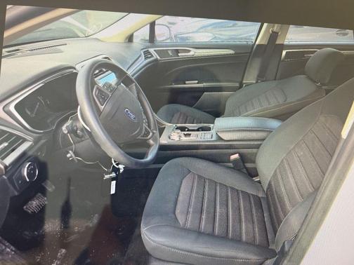 Oxford White 2019 Ford Fusion Hybrid SE